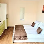 דירה 4* Sea - With Balcony