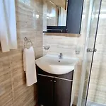 4* Sea - With Balcony דירה סבטי ולאס