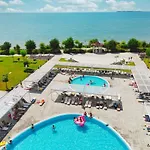 דירה 4* Sea - With Balcony