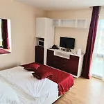 דירה 4* Sea - With Balcony