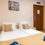 דירה 4* Sea - With Balcony